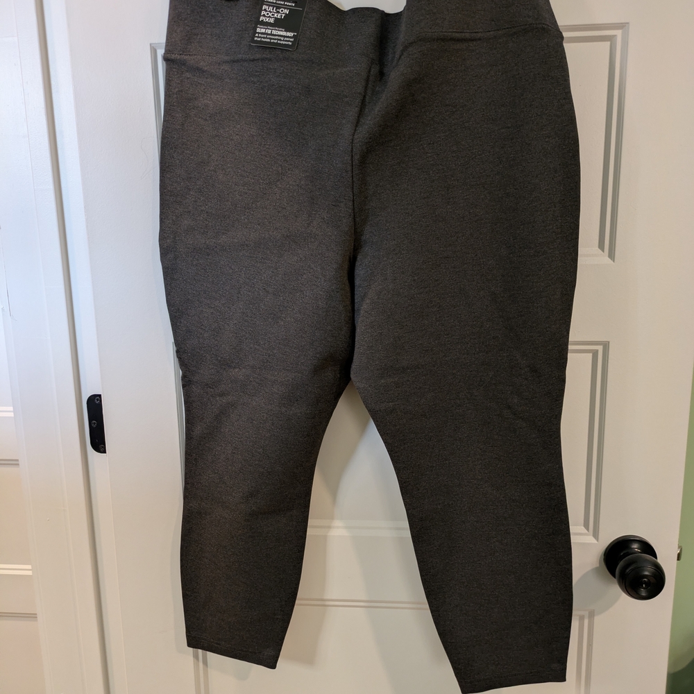 New with tags! torrid Gray High-Waisted Leggings - Picture 7 of 11